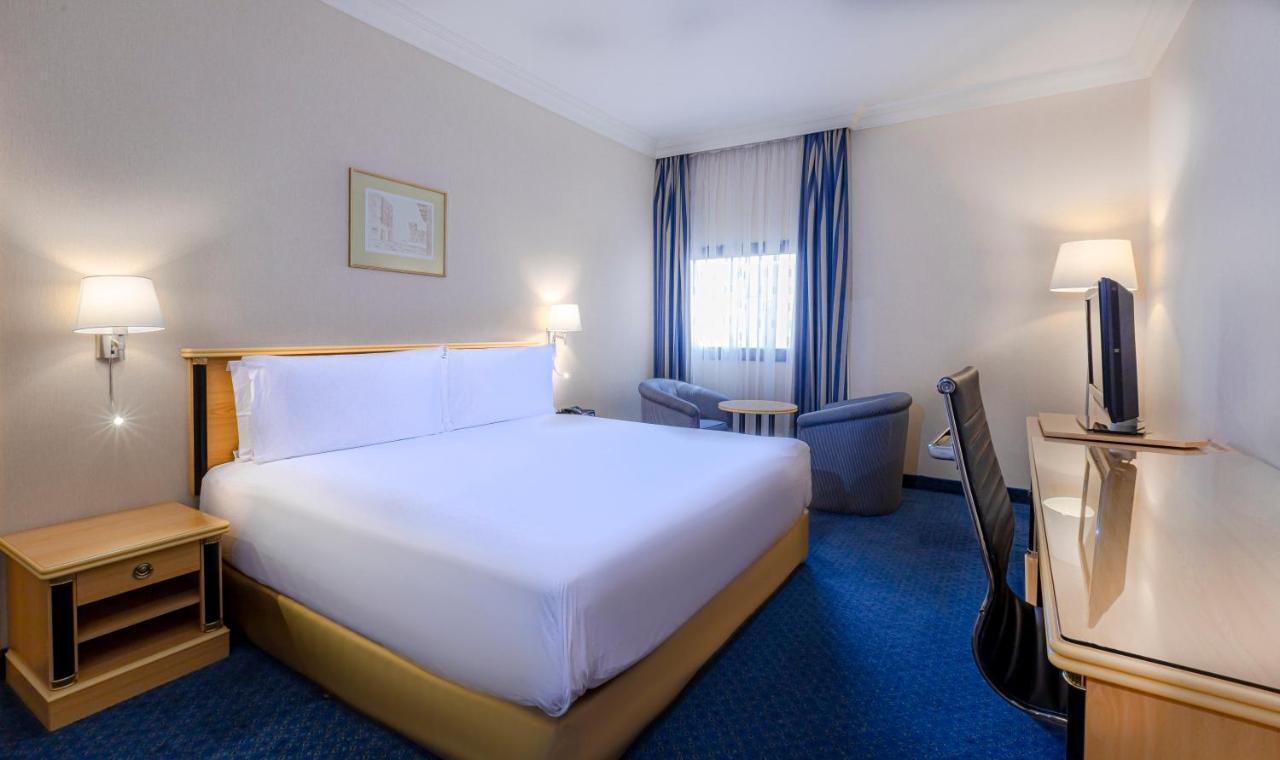 Holiday Inn Yanbu By Ihg Exterior photo